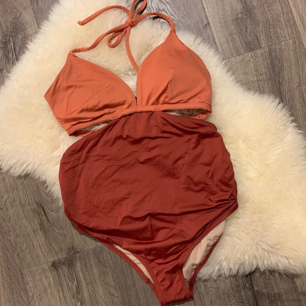 Colorblock one piece maternity swimsuit